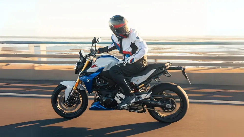 Réparation moto bmw près de Antibes